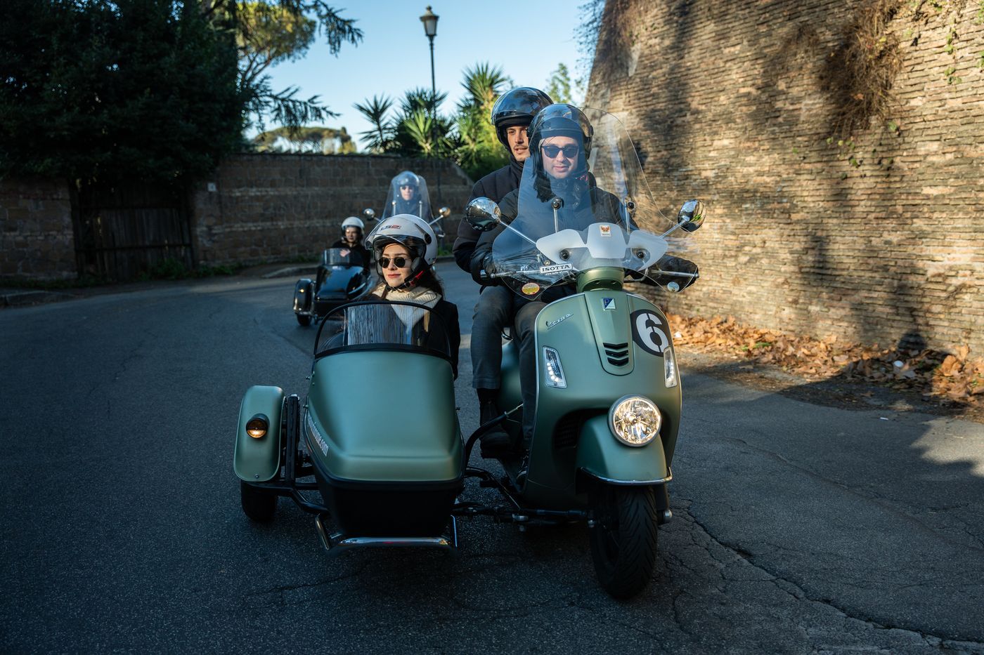City Tour with Coffee & Gelato by Vespa Sidecar