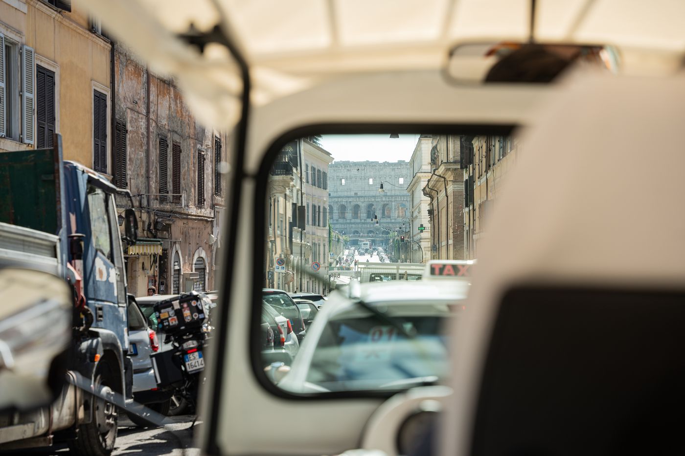 Tuk Tuk Adventure — 3 Hours with Prosecco & Pickup