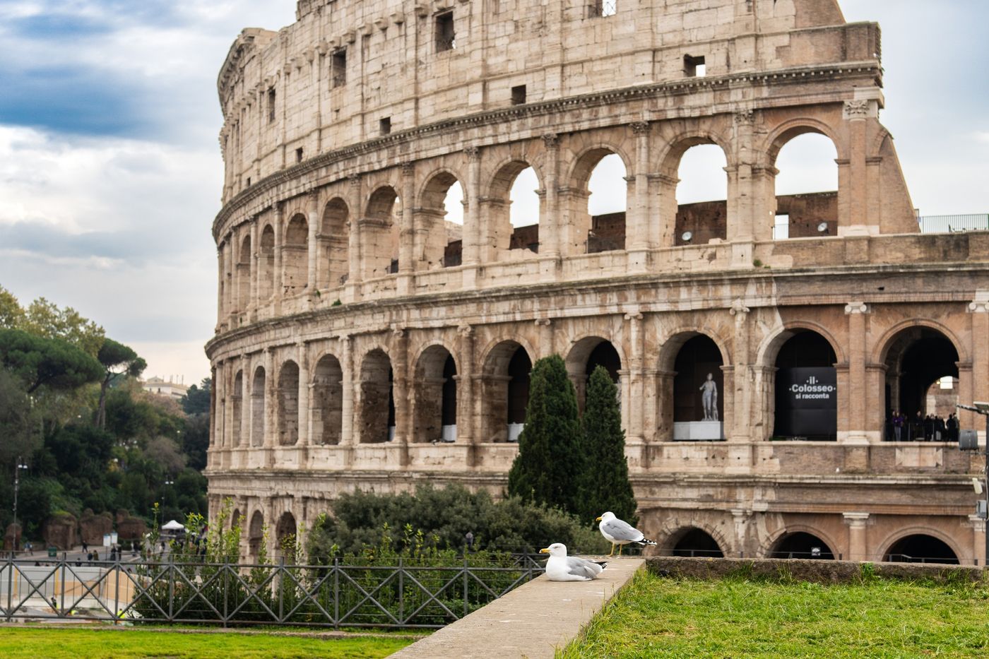 Colosseum, Roman Forum & Palatine Hill — Digital Audio Experience with Timed Entry