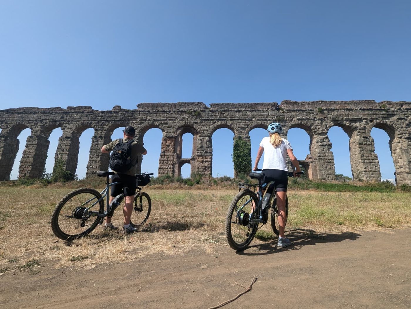 Appia Antica and Catacombs by ebike: guided tour with Private Transfer from Circus Maximus