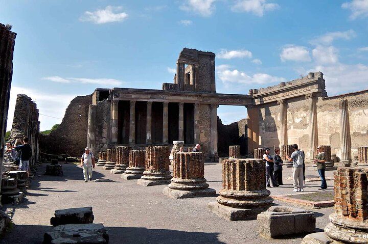 Naples, Vesuvius & Pompeii — Day Tour