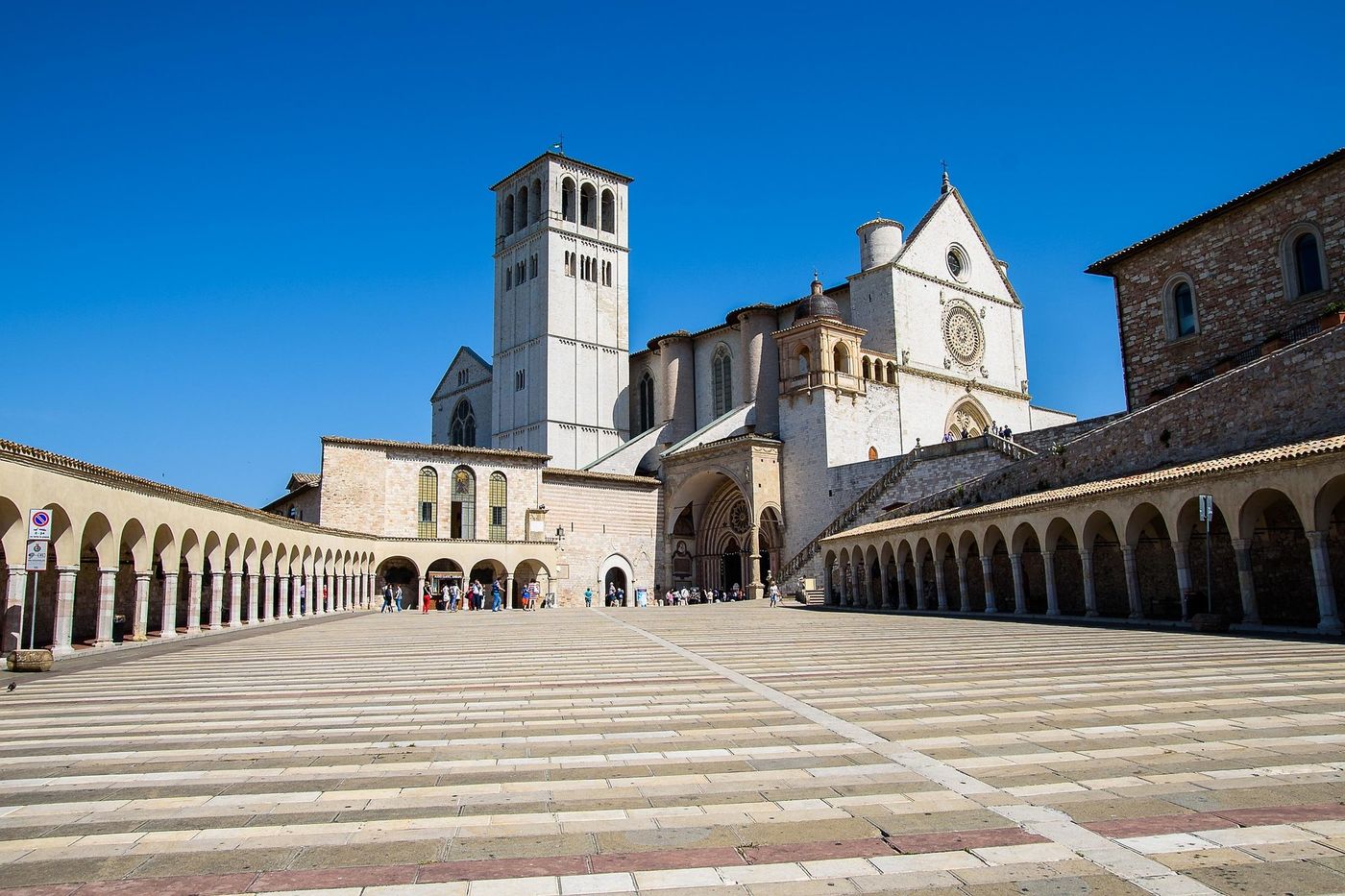 Umbria in Slow Motion — 3-Day E-Bike Escape to Assisi & Spello