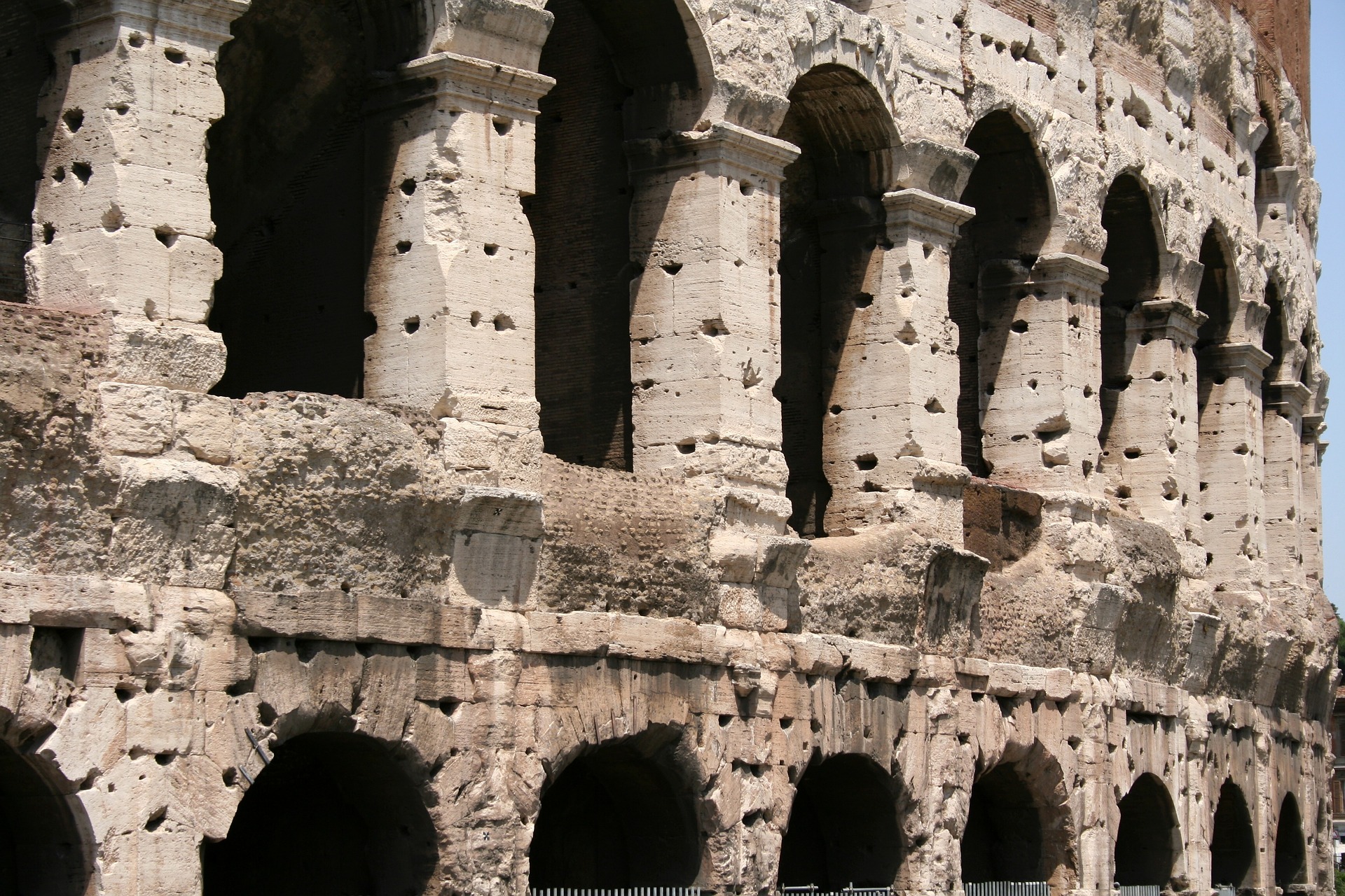 Colosseum External
